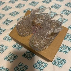 Little Girl Jelly Sandals Size 4